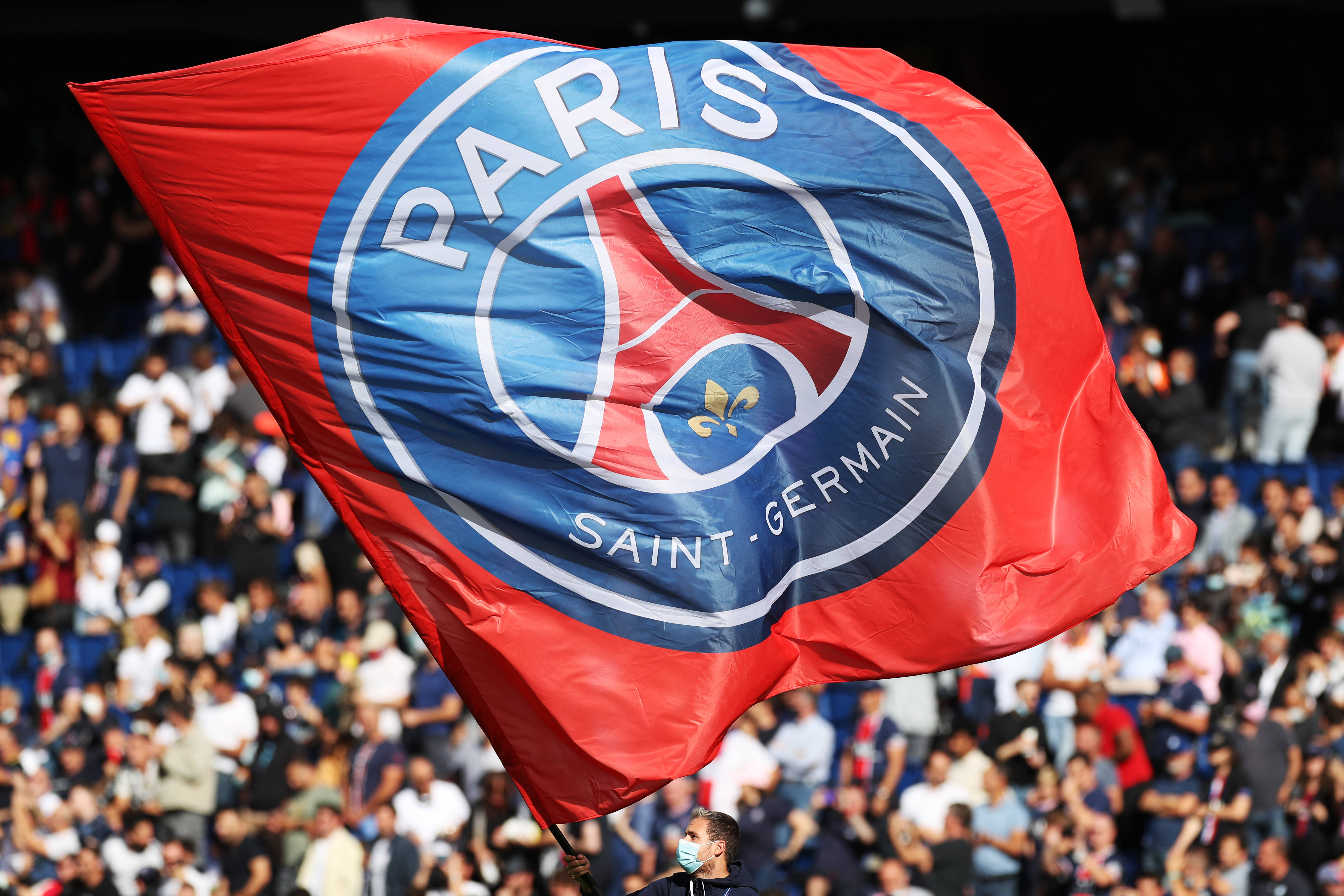 解放者杯战报：达尼洛制胜，弗拉门戈1-0帕尔梅拉斯夺冠（解放者杯决赛：达尼洛一锤定音，弗拉门戈1-0力克帕尔梅拉斯捧杯）