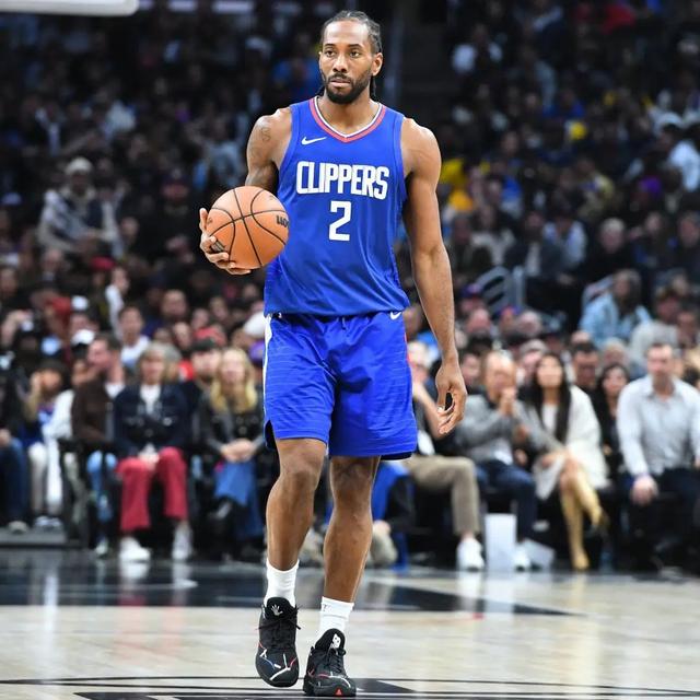 灰熊官方：康查尔左手拇指尺侧副韧带撕裂 将在三周后复查（灰熊队通报：康查尔左拇指尺侧副韧带撕裂，三周后接受复查）