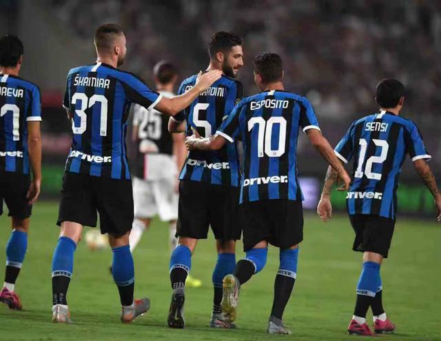 斯洛特：密集赛程下球队需恢复时间，加克波和远藤航将缺席（斯洛特：密集赛程亟需恢复，加克波、远藤航将缺阵）