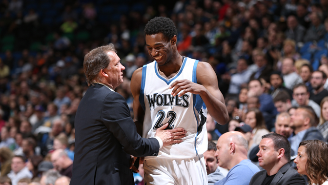 布伦森狂砍34分＆命中6记三分，尼克斯主场战胜骑士（布伦森轰下34分并投进6记三分，尼克斯主场击败骑士）